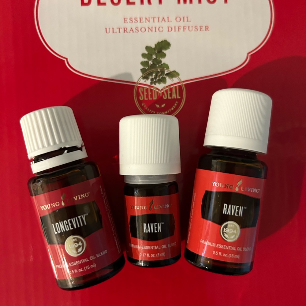 Young Living Dessert Mist diffuser with oils NEW in box
